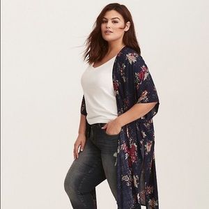 Torrid NWOT Size 00 Navy Floral Print Gauze Kimono